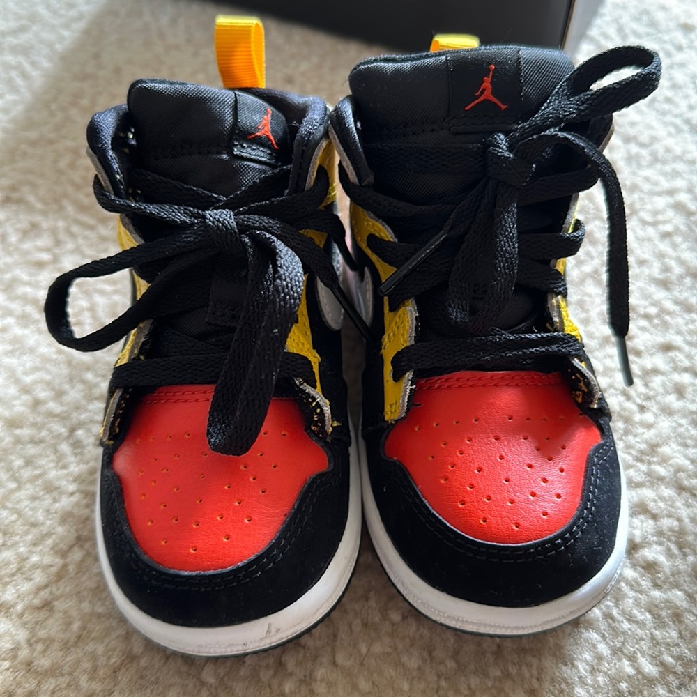 Nike toddler shoes